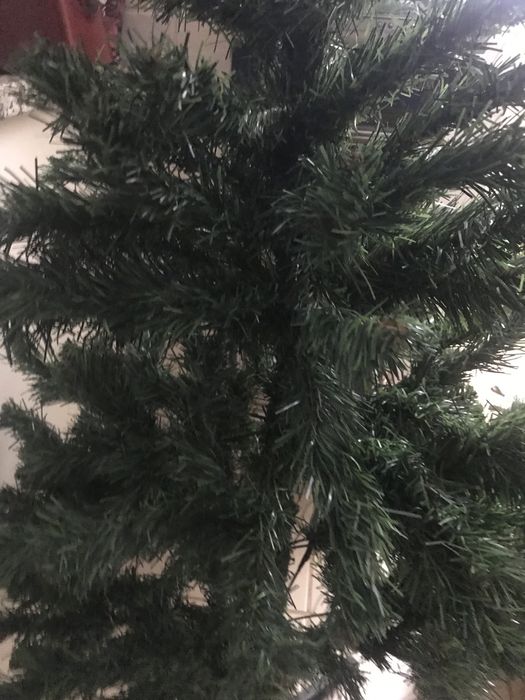 Árvores de natal 1,50 outra 1,8 m