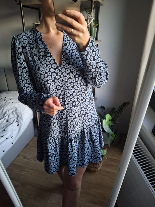 Rozmiar S, Glamorous kwiecista sukienka ze stójką, sukienka w kwiatki