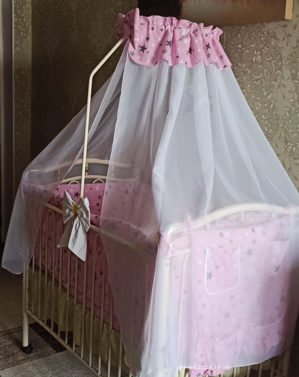 Бортики в ліжечко.