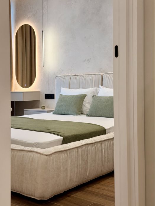 Шикарна півторачка в ЖК Manhattan, біля озера