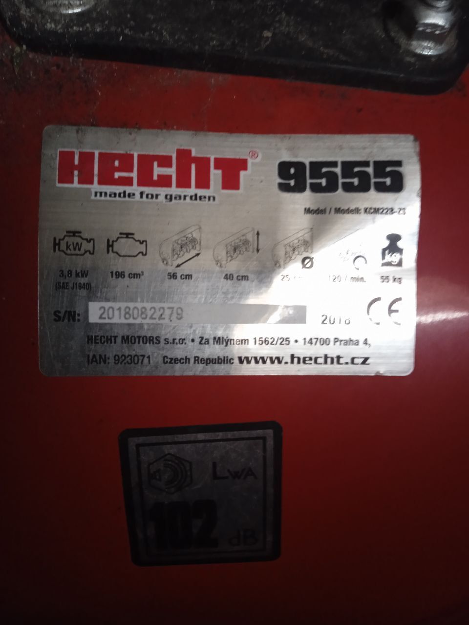 Снегоуборщик HECHT 9555 бензиновый