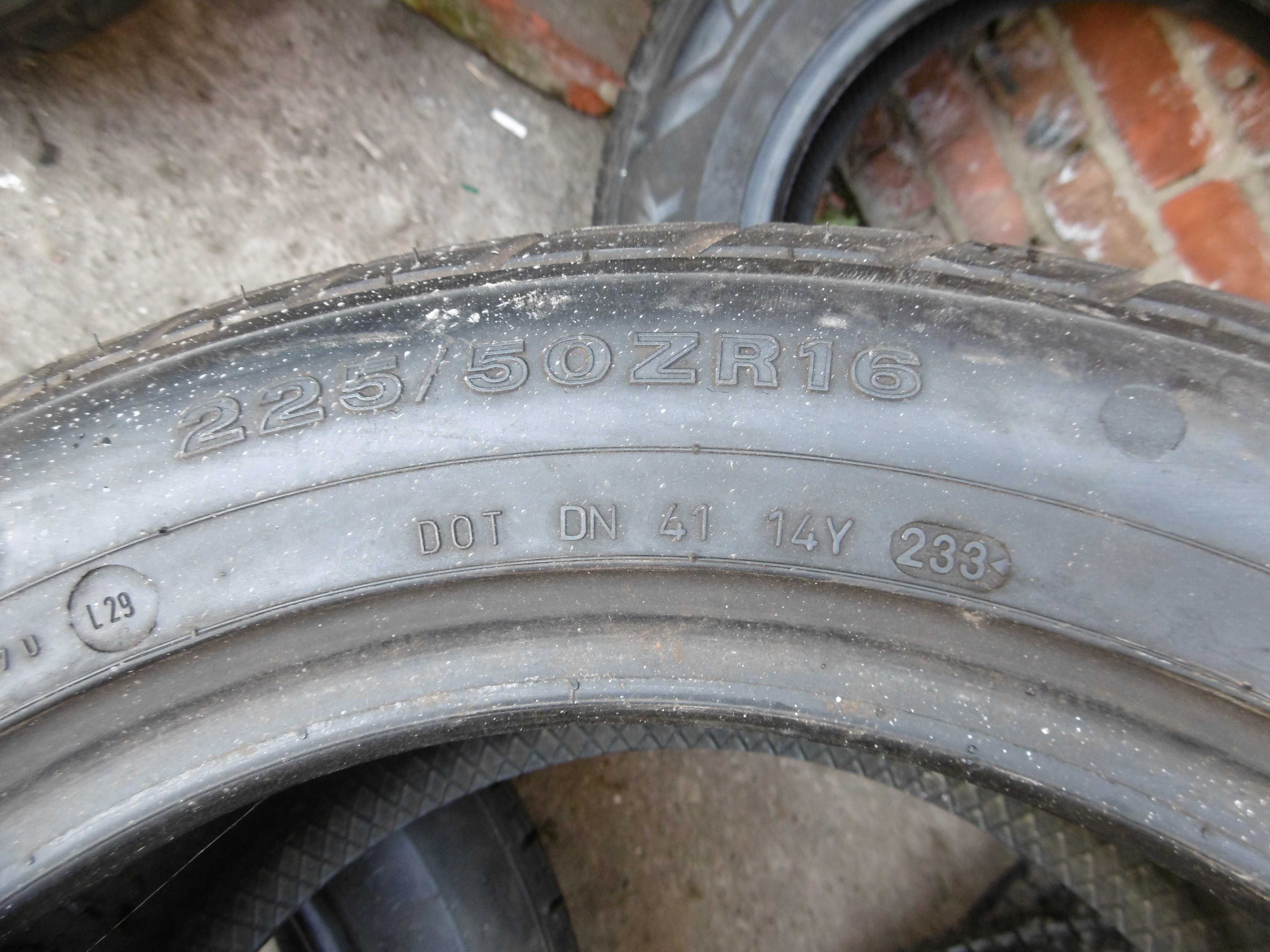 1 шинa розпаровка 225/50zr16  Dunlop SP Sport 8000