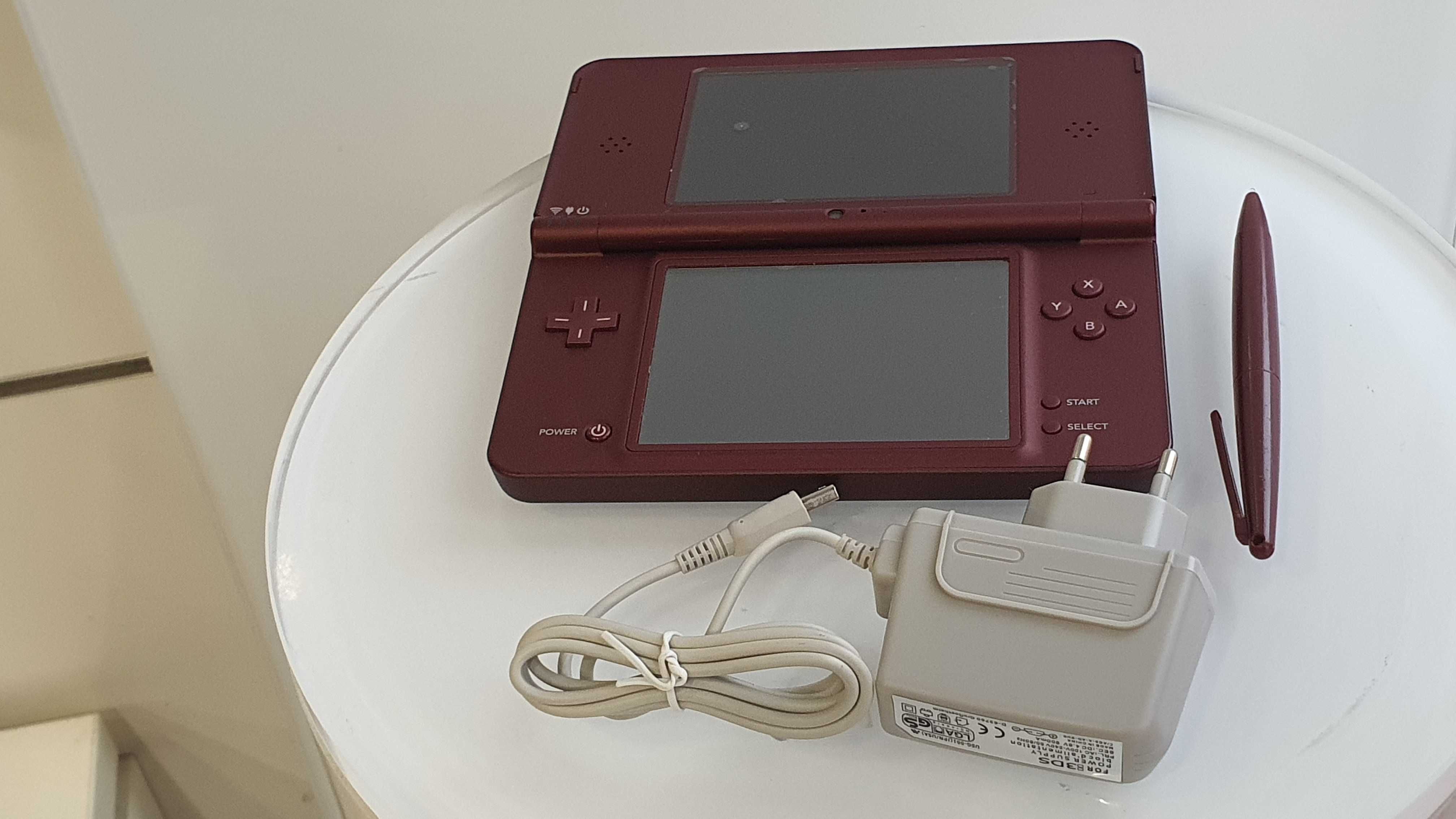 Konsola Nintendo DSi XL Red+Etui+Słuchawki+Rysiki Sklep Zamiana