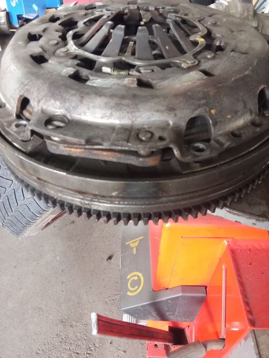 Sprzęgło + koło dwumasowe audi a 4 w 1,9 TDI 130 km 6 biegowa skrzynia