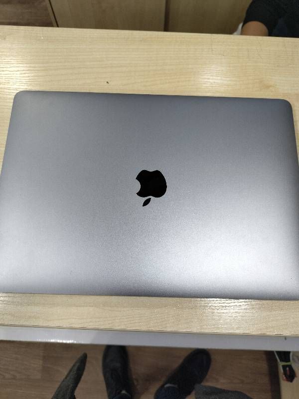 Apple MacBook Air 13 A2337 Ноутбук