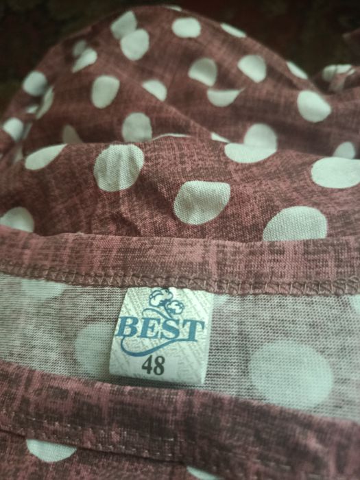 Продам нарядну сукню на дівчинку 5- 6 років