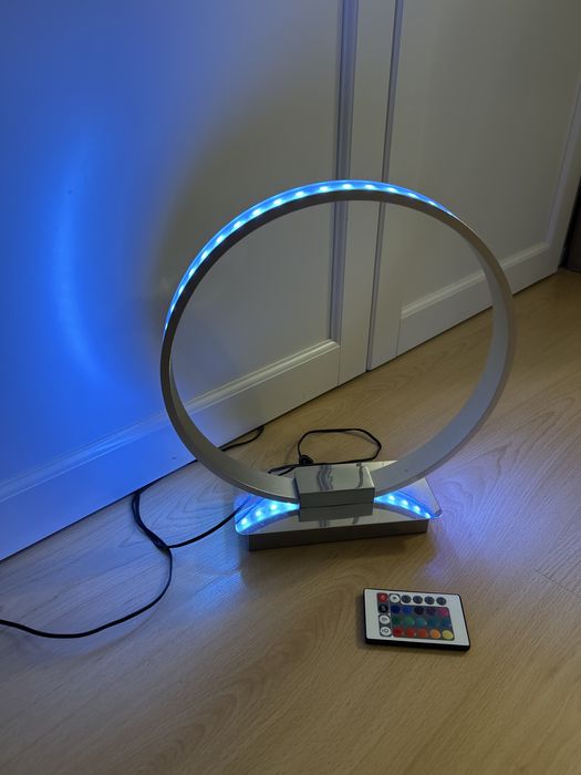 Lampka nocka na pilota