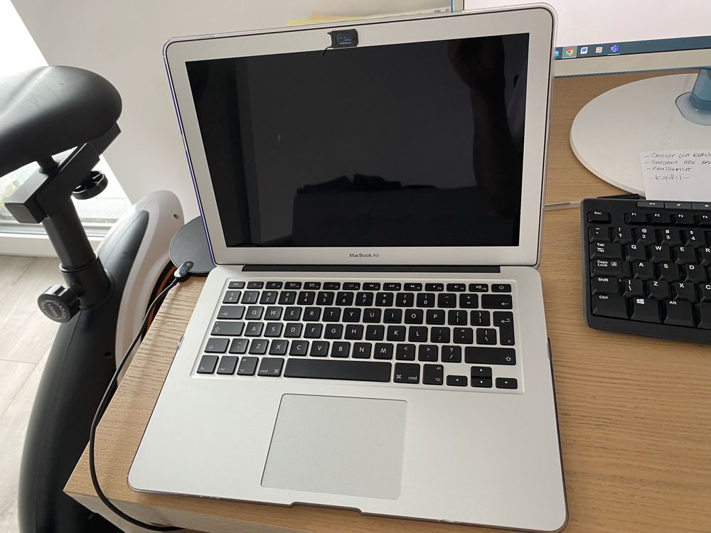 Apple MacBook Air A1466 Emc 2925