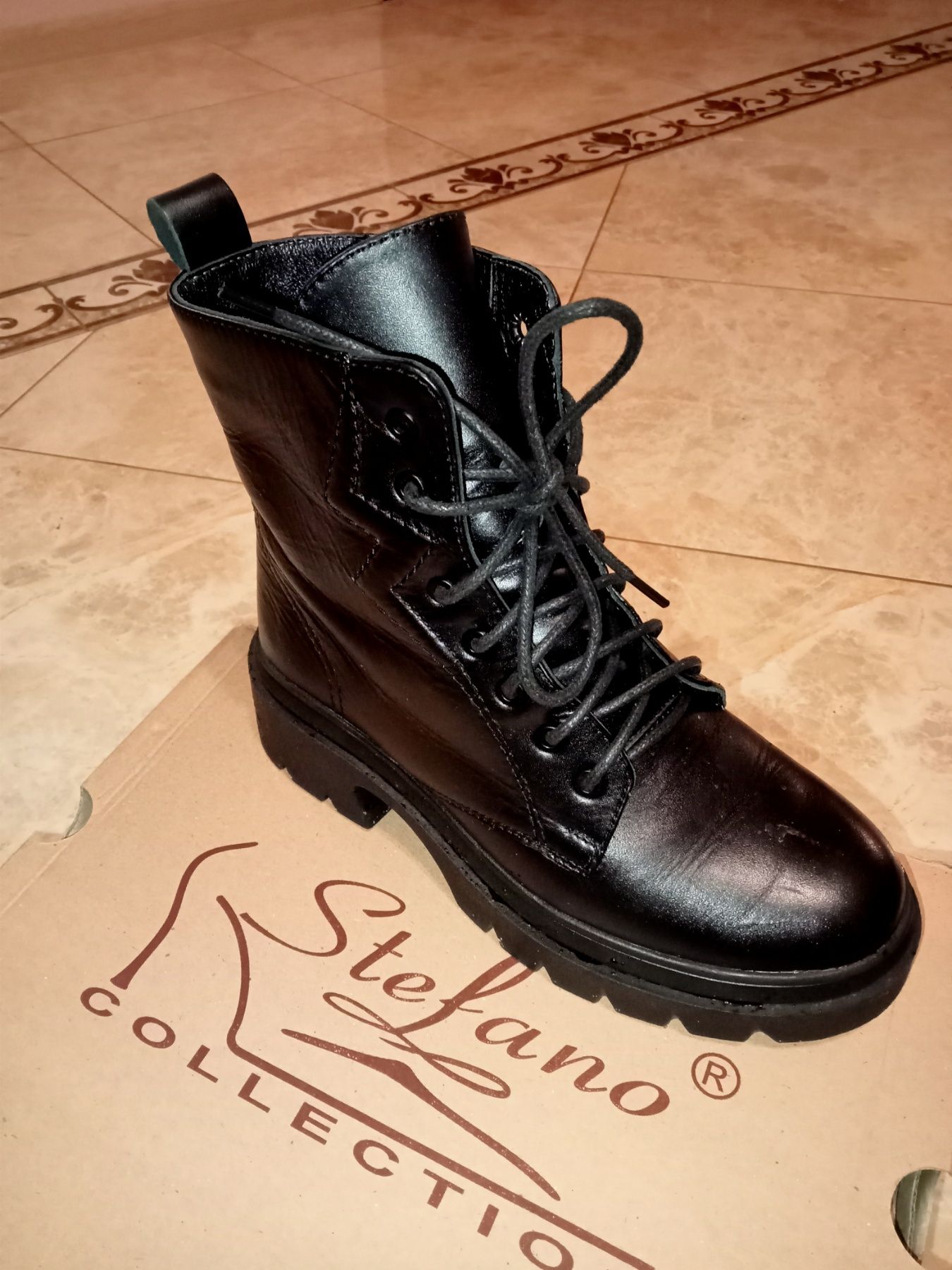 Жіночі нові зимові черевики Stefano 38
