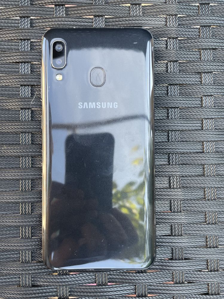 Samsung a20 3/32