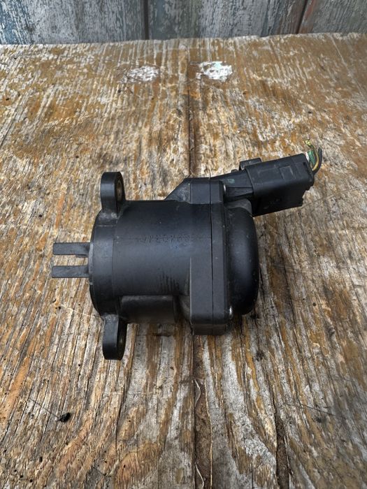 Клапан EGR Citroen Berlingo C3 C4 C5 Ford Fiesta Focus