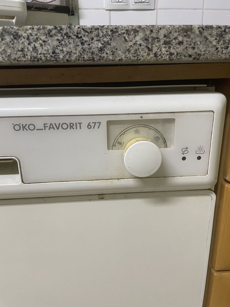 Máquina de lavar louça ÖKO_Favorit 677 AEG