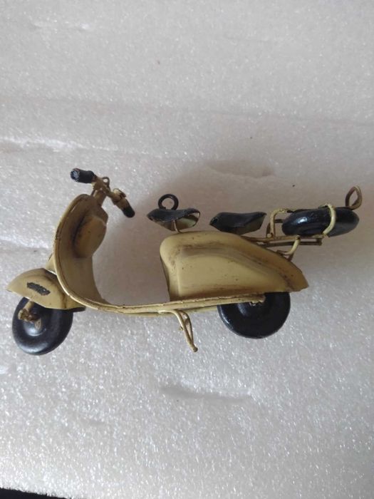 Lambreta Vespa Artesanal Nova.