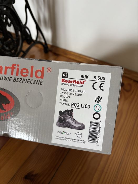 Nowe bezpieczne buty 43 zimowe ocieplane bearfield