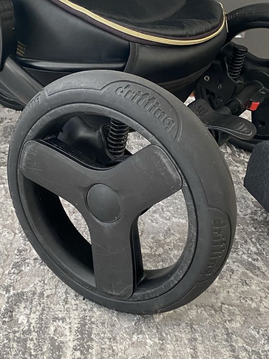 Дитячий візок 2в1 Comodo