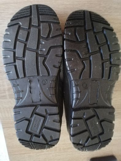 Buty ochronne polskiej firmy URGENT model: 210/S1 rozmiar 41