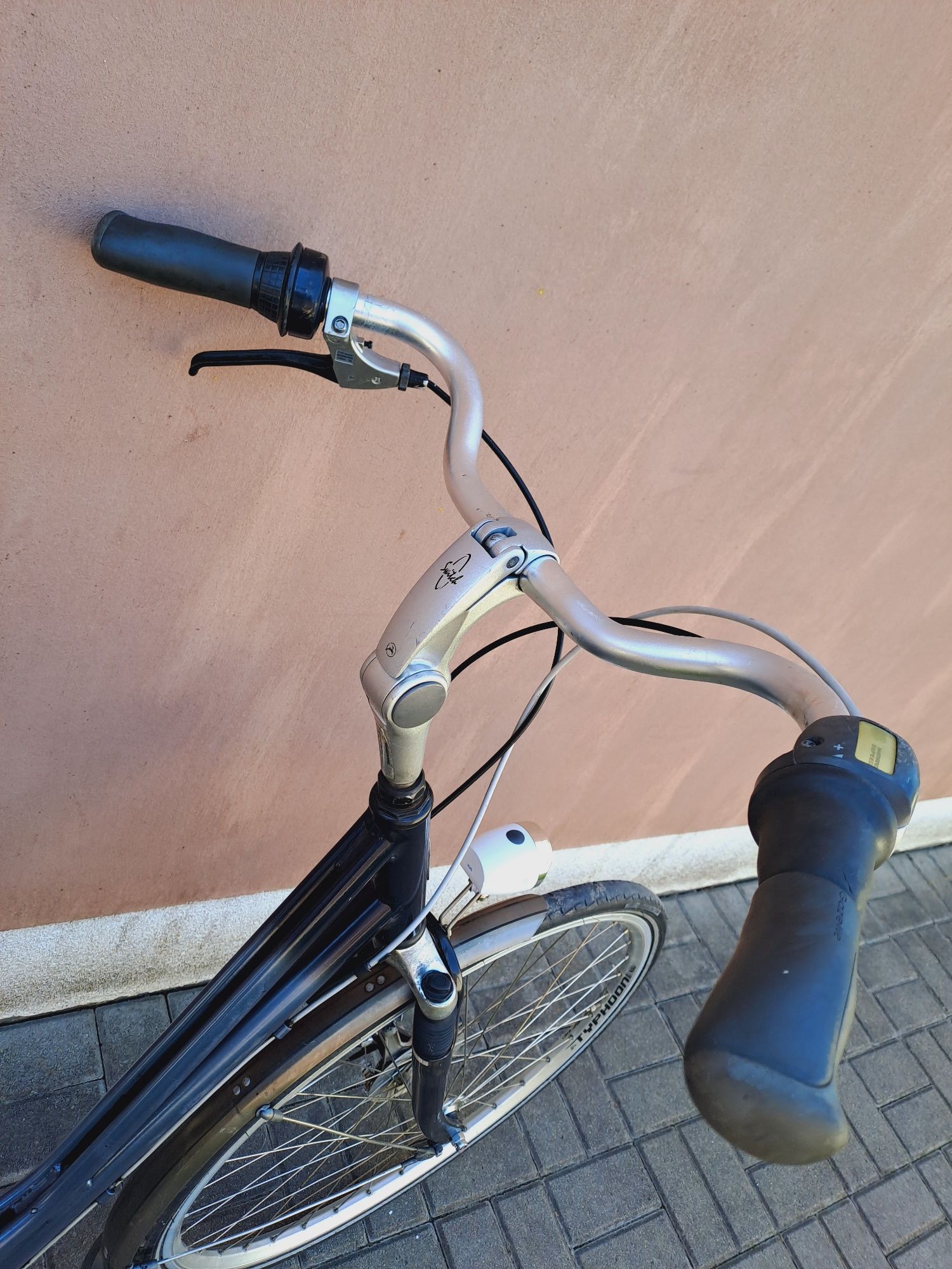Велосипед дамський Gazelle  на 28"колесах з Німеччини