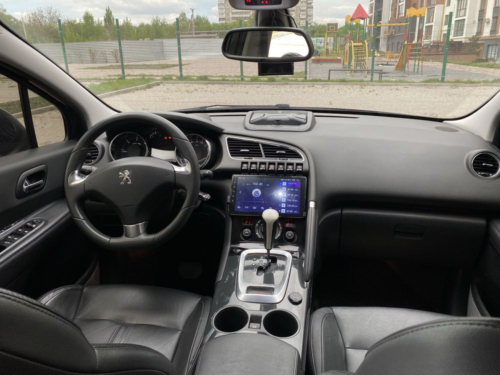 Пежо 3008 Peugeot 3008