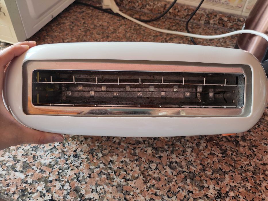 Torradeira estilo retro Kunft (usada)