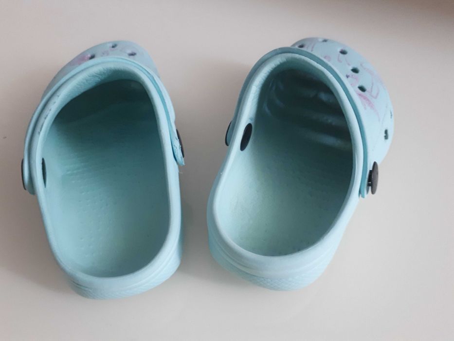 Klapki typu crocs r 26 , dziewczęce