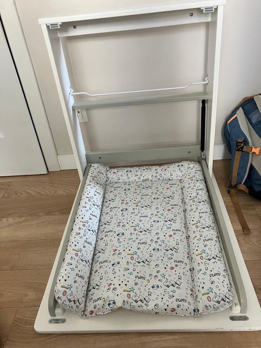 Przewijak Badabulle Plouf, kompaktowy do ściany montaż