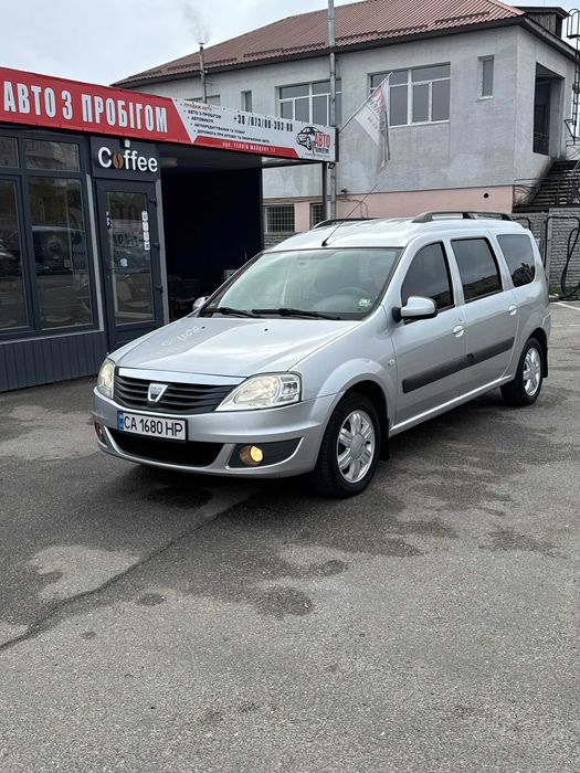 Dacia Logan 1.6 ГБО 2010 пасажир обслужений