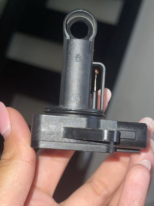 Расходомер воздуха ДМРВ датчик мазда