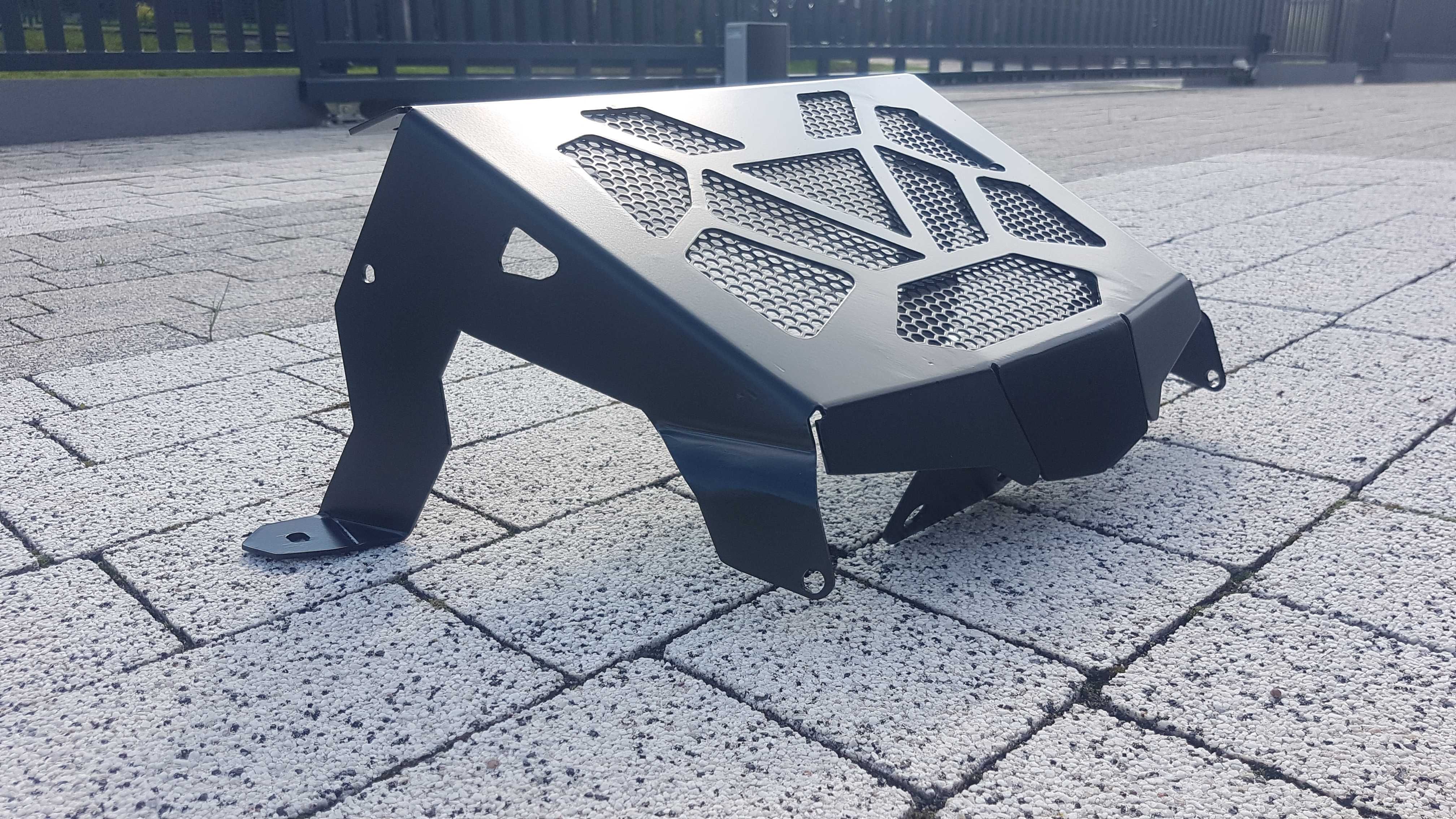 Osłona wyniesienia chłodnicy Can-Am Outlander 800, 650 G1