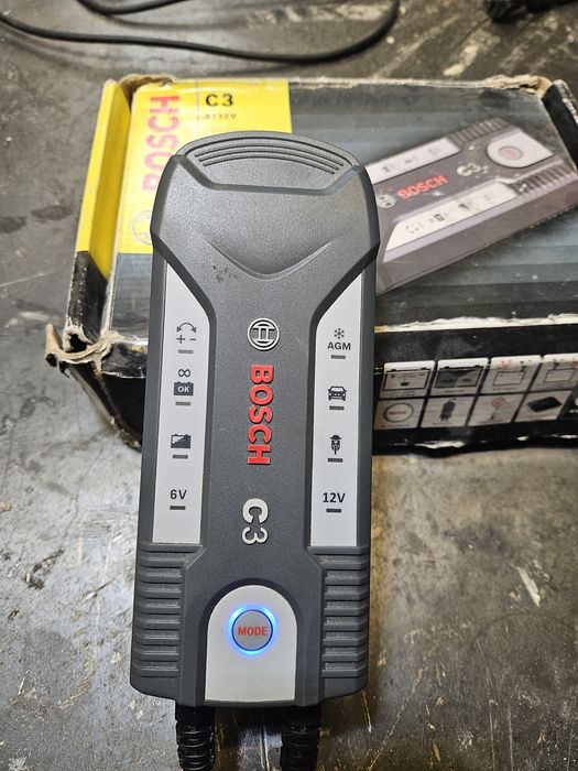 prostownik bosch c3