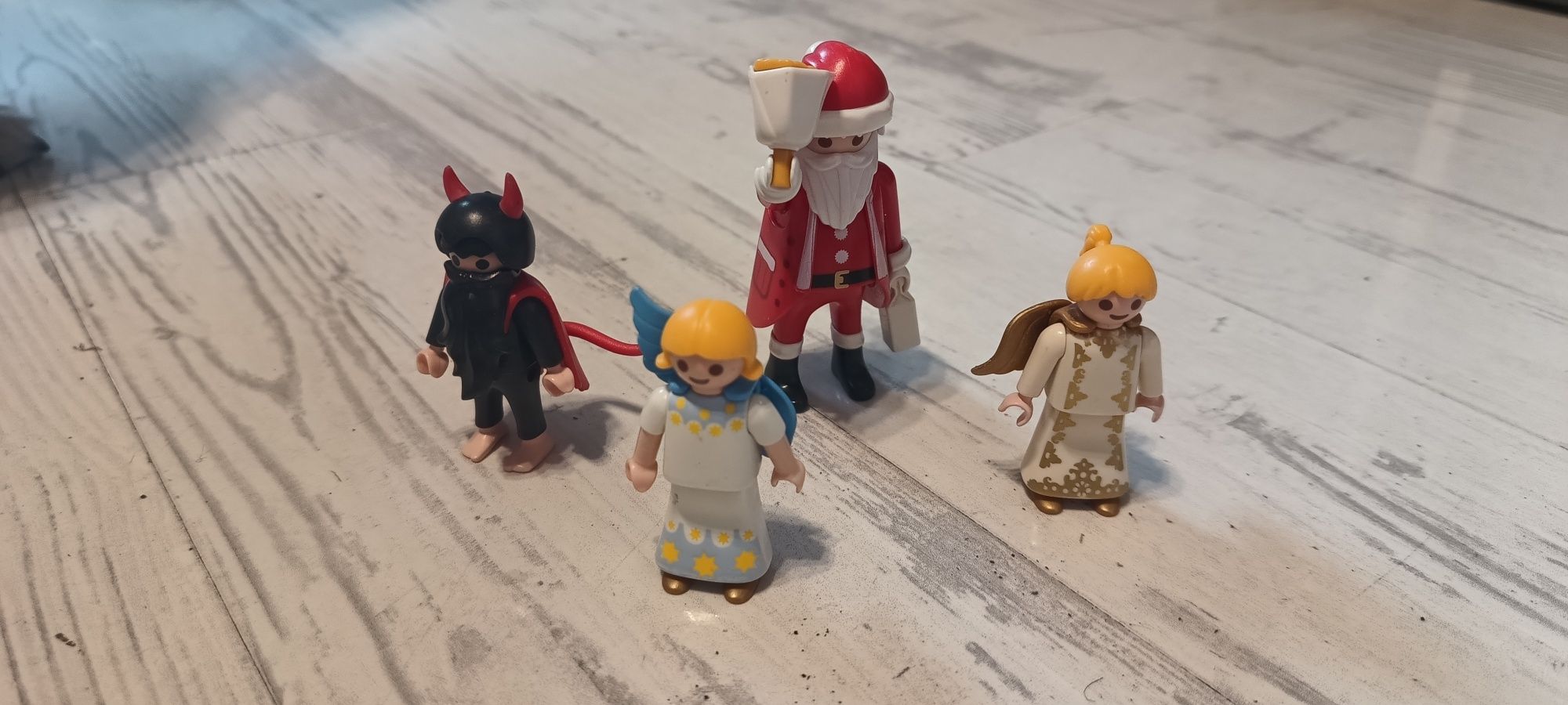 Zestaw Playmobil z Mikołajem