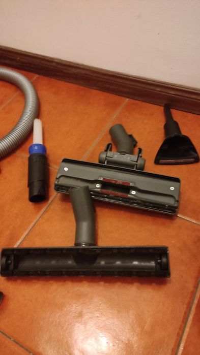 Aspirador Bosch bagless