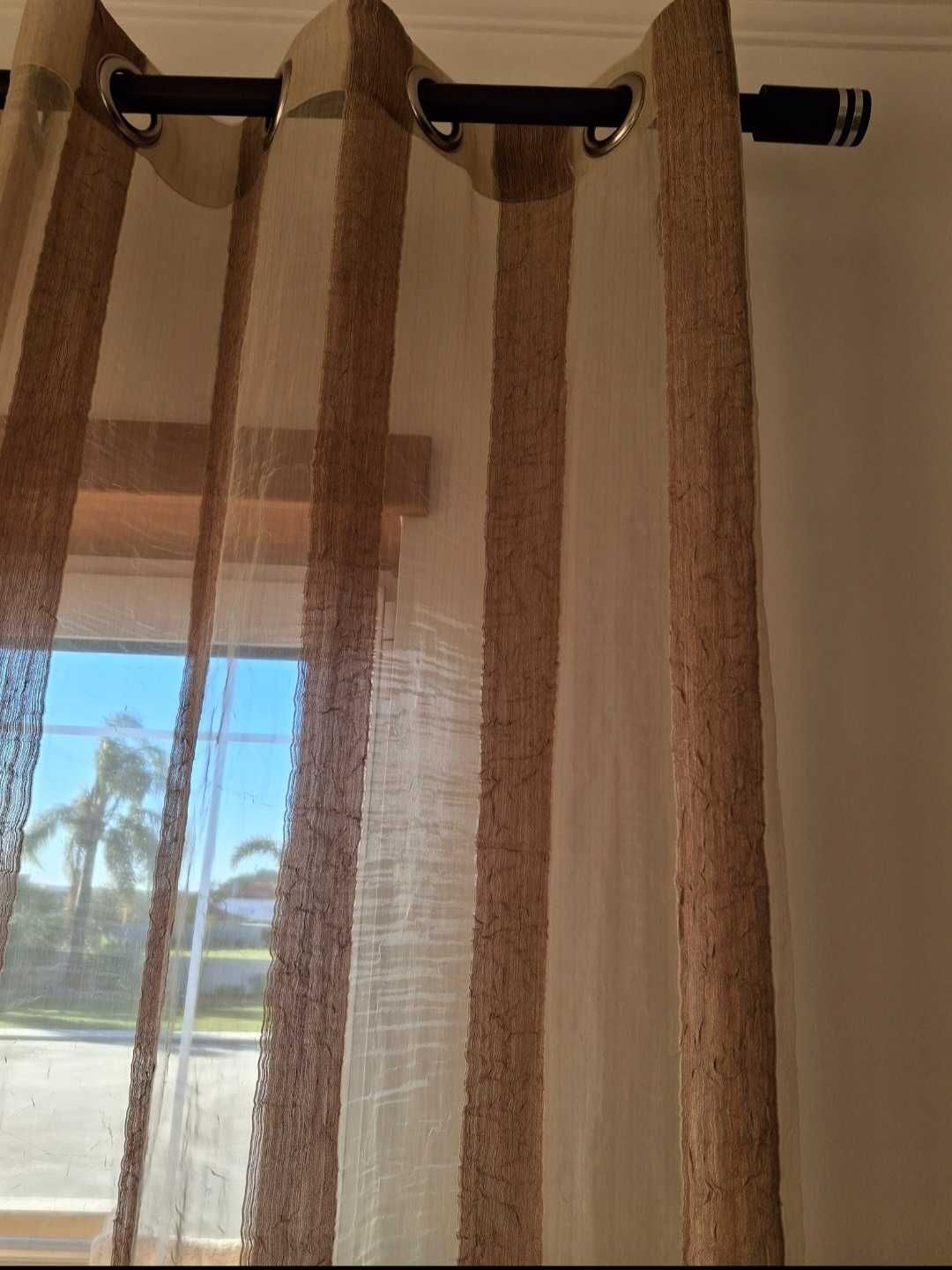 Conjunto 2 cortinados ( 4 Cortinados ) tecido organza