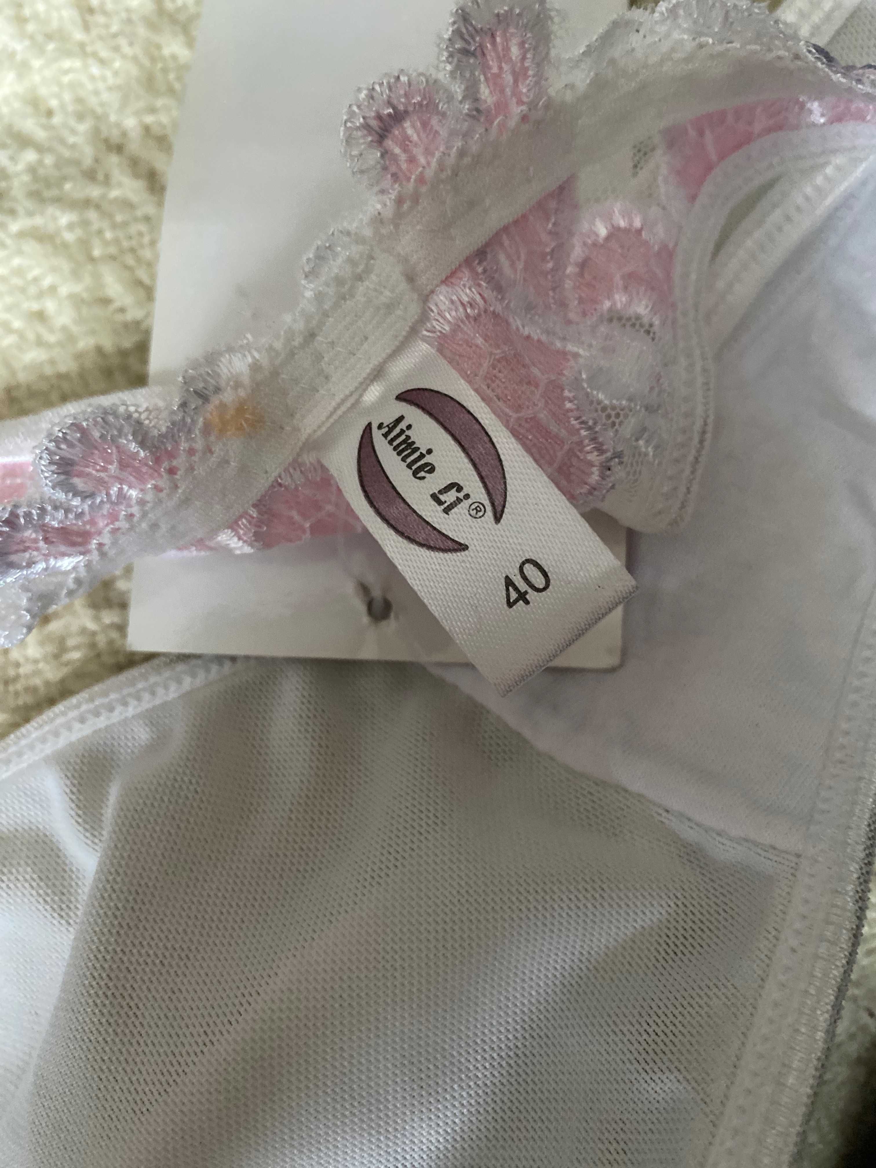 Nowa bielizna damska stringi kremowe w różowe kwiaty 40 L aesthetic