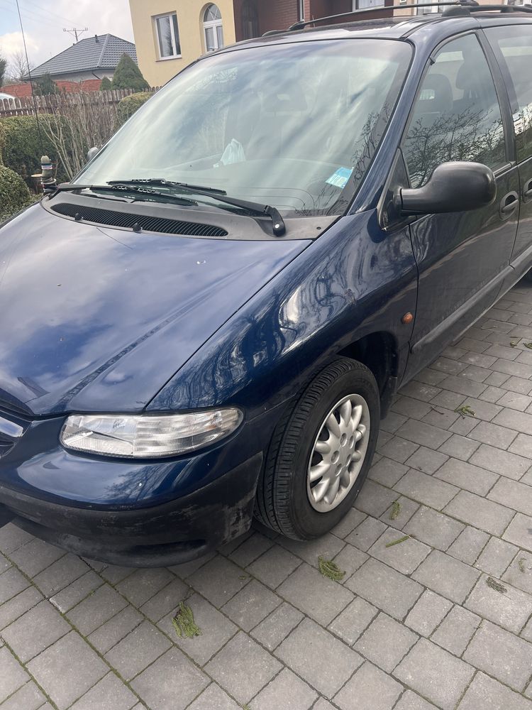 Chhrysler voyager 2000 rok