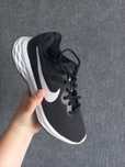 Кросівки Nike 37.5