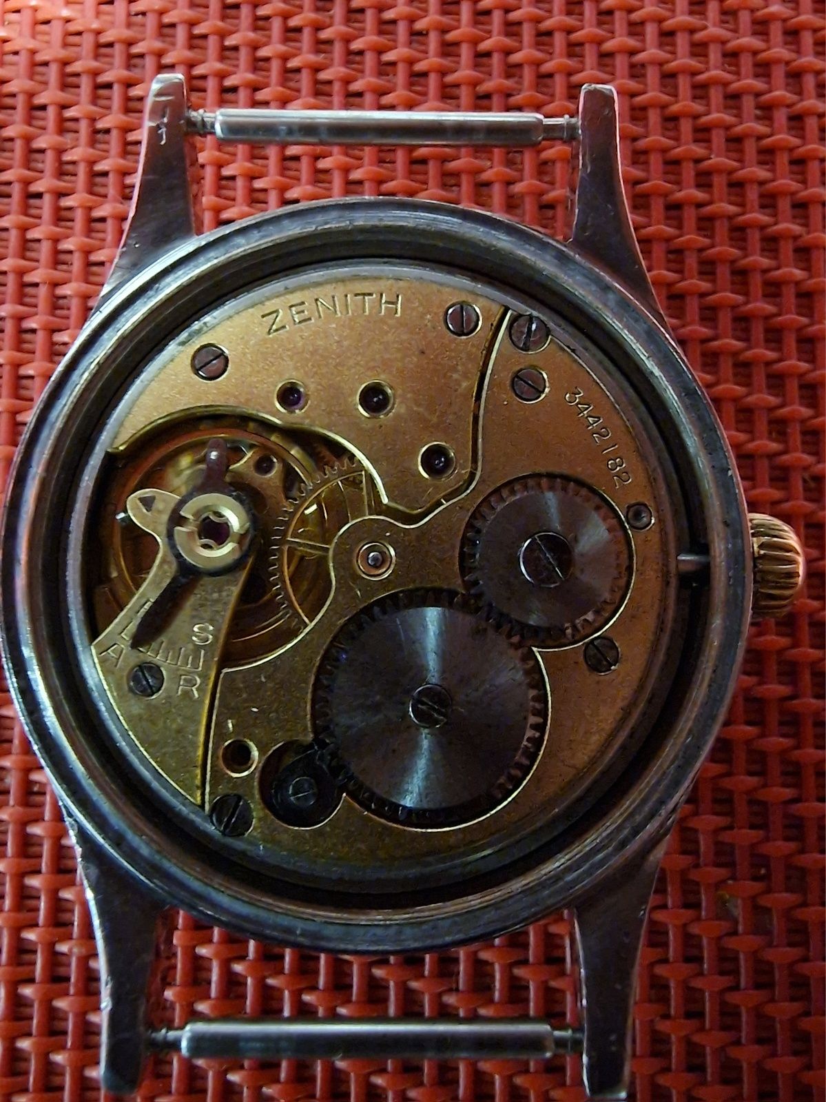 Швейцарские часы Zenith для Бундесвера
