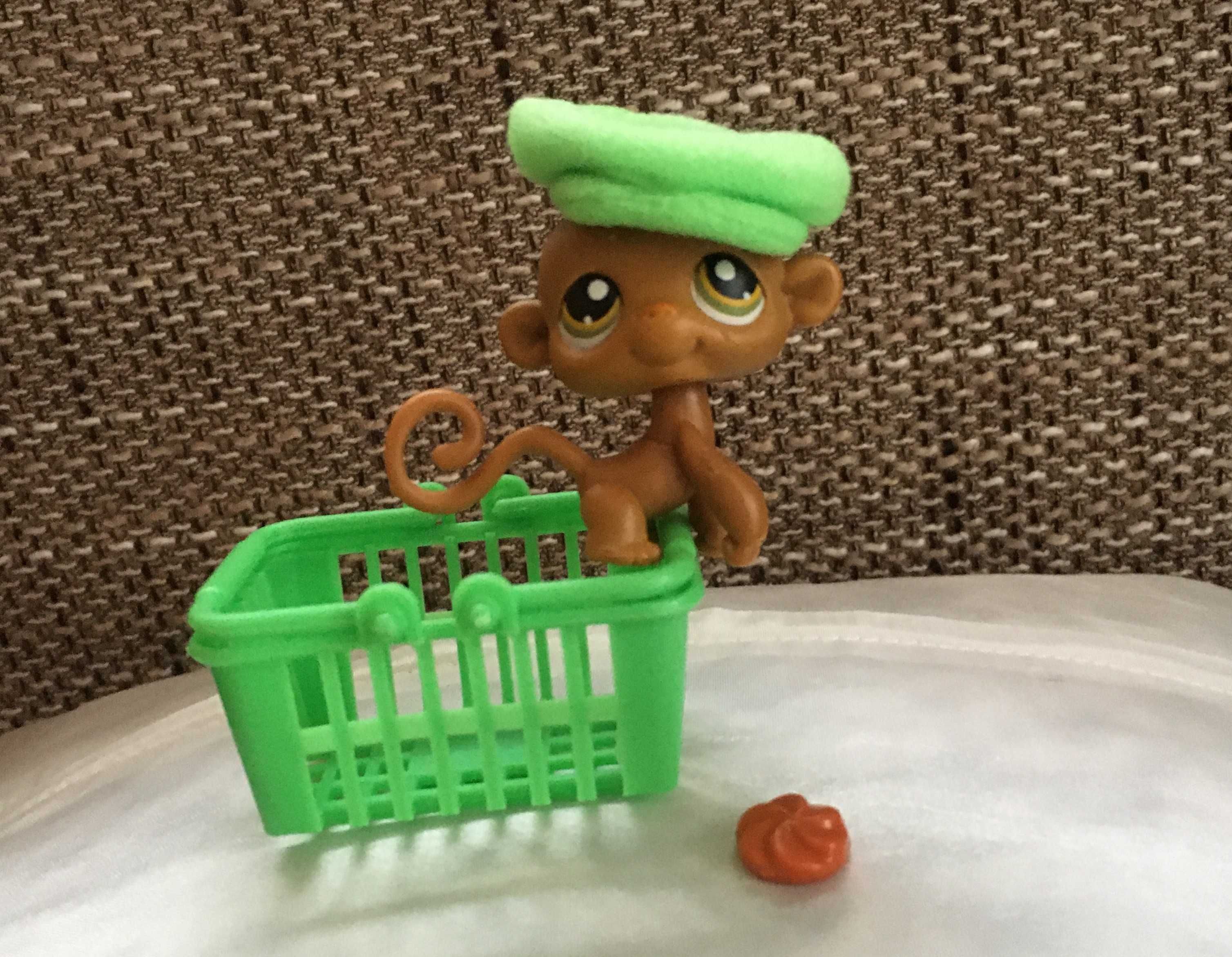 Figurka Littlest Pet Shop LPS małpka #267 + czapka, ciastko