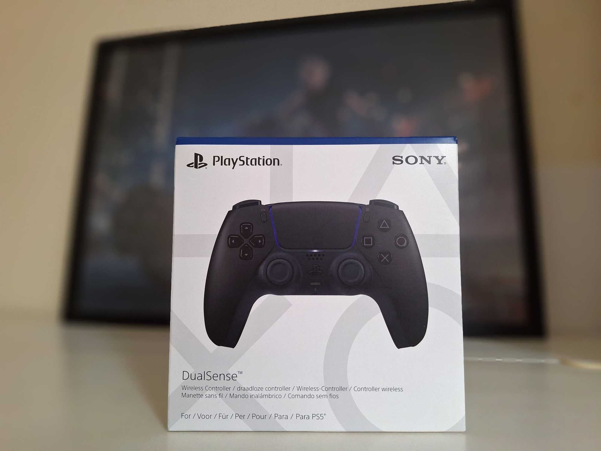 Comando PS5 Preto com Kit ExtremeRate Dourado