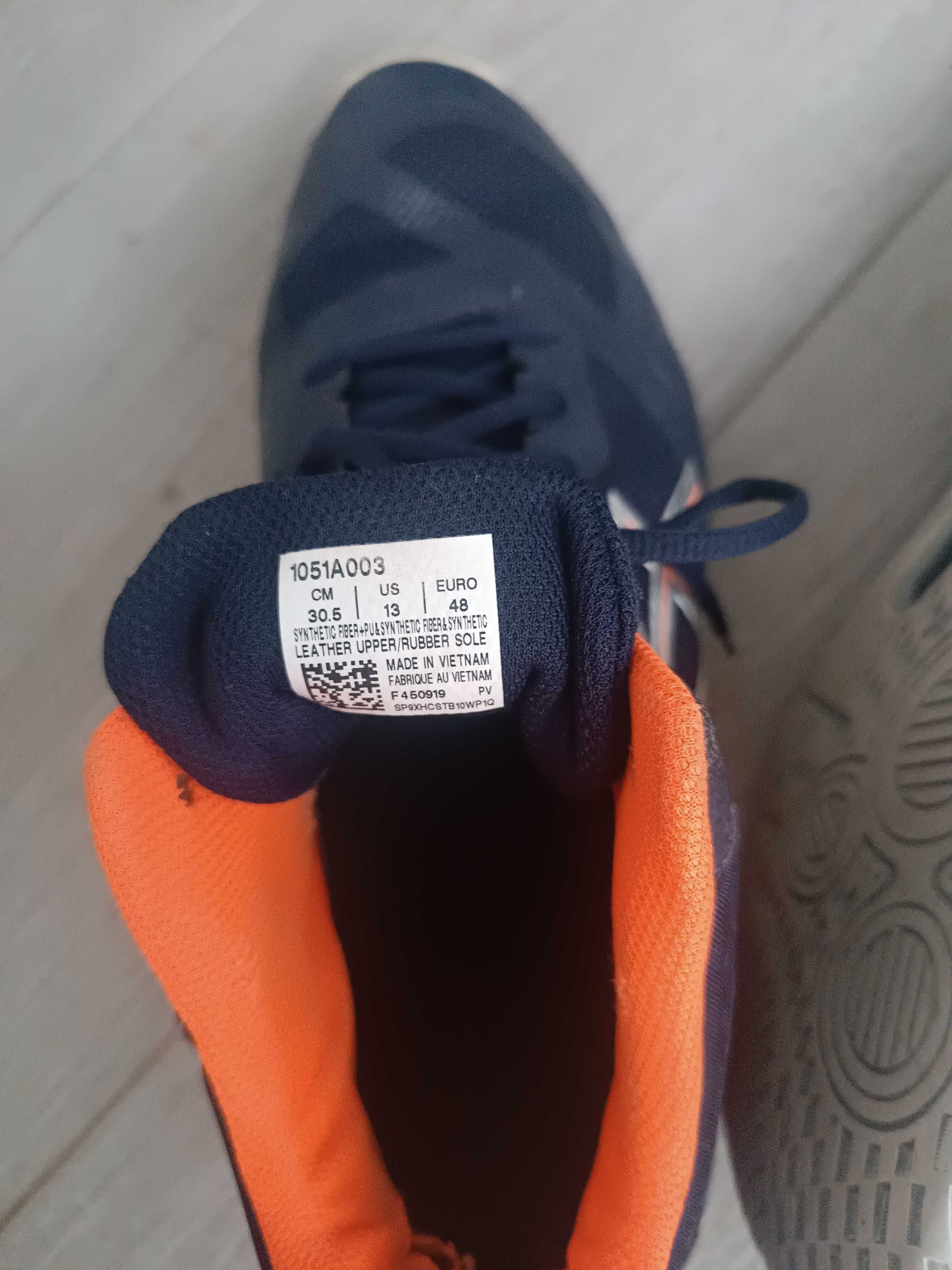 Tênis ASICS, usados mas em bom estado