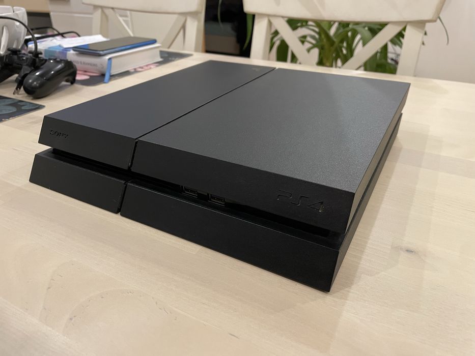 Konsola Playstation 4