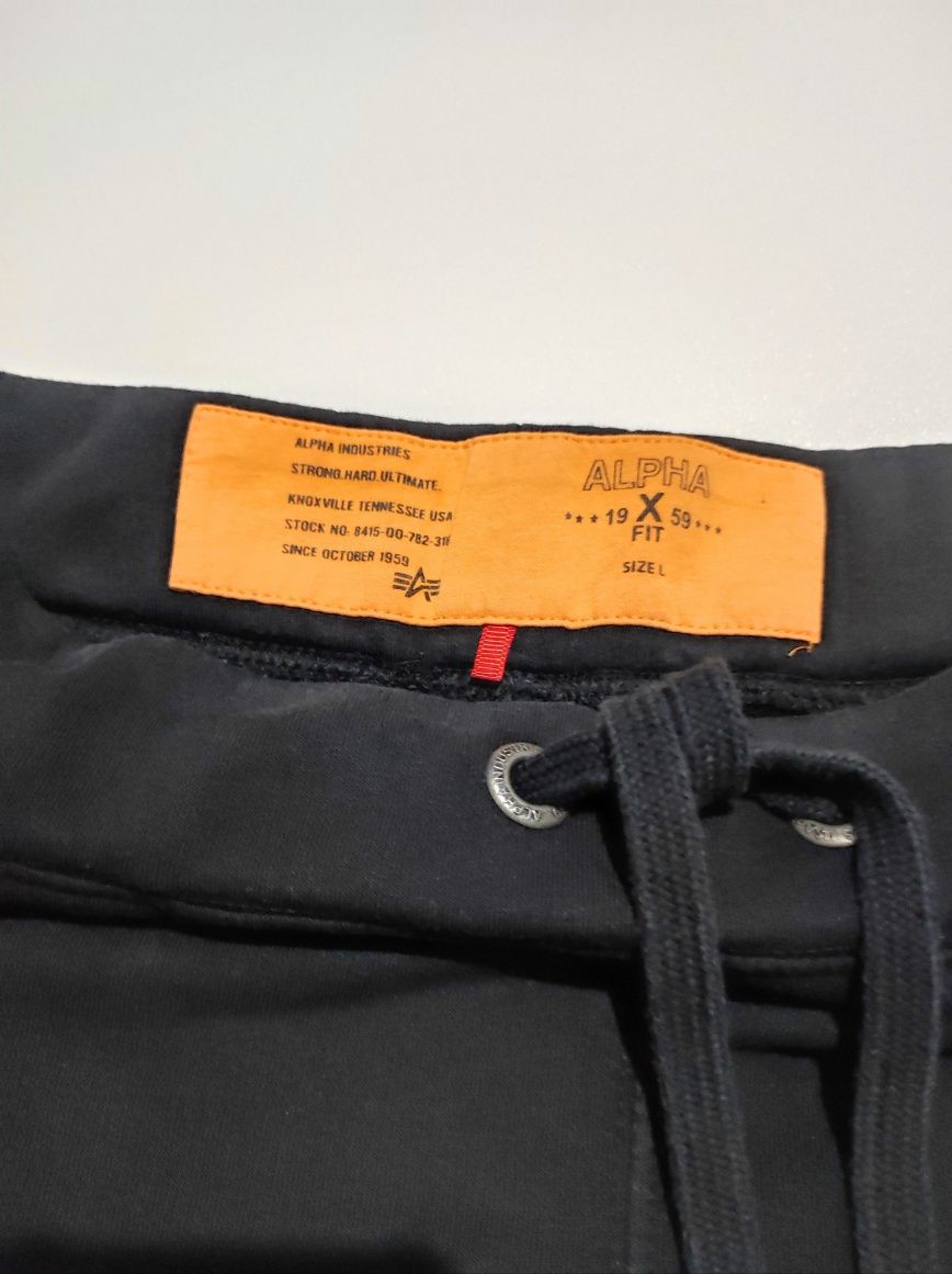 Шорты alpha industries Альфа