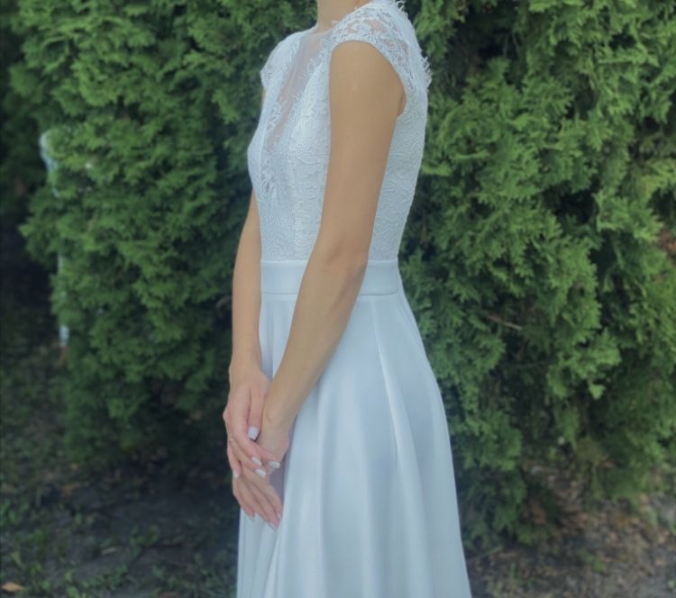 Ніжна вечірня сукня