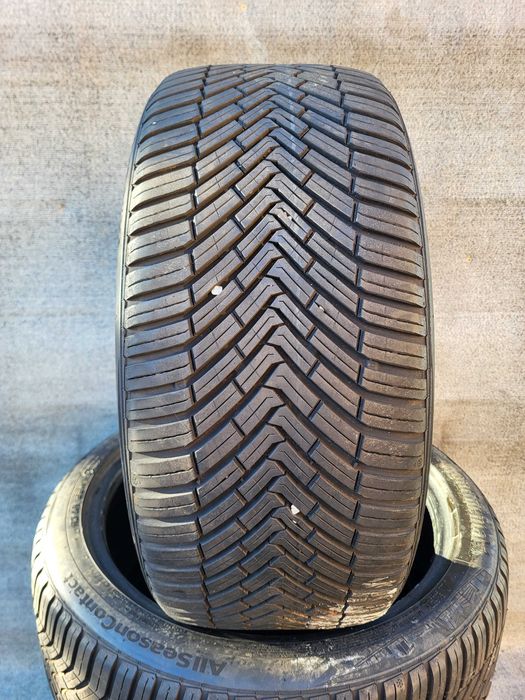 [Z228] 4x Opony wielosezon Continental 235/40/18 Stan bdb 22r