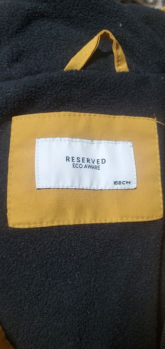 Продаю теплу куртку Reserved осінь-зима. Зріст 158 см.