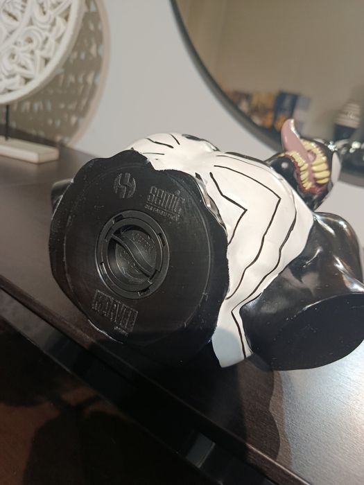 Venom Marvel mealheiro