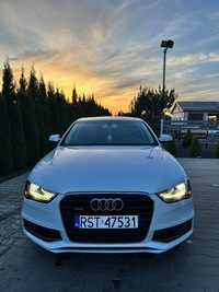 Audi A4 Audi A4 B8 2.0 TFSI Quattro Line S tronic