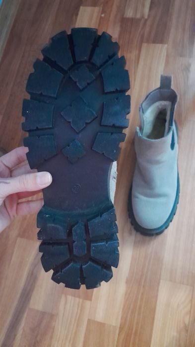 Зимові ботинки жіночі