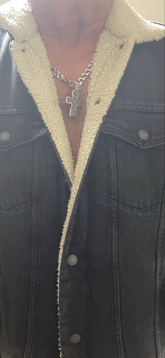 Продам джинсову куртку всесезона XL, купували в офіціалі,