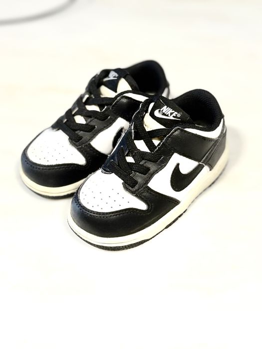 Оригінальні дитячі кросівки Nike Dunk Low Panda