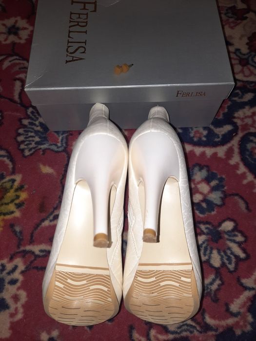 Зимові сапожки 37 розмір. Шампань..